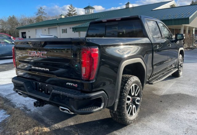 Certified 2023 GMC Sierra 1500 AT4 w/ AT4 Premium Package image 9