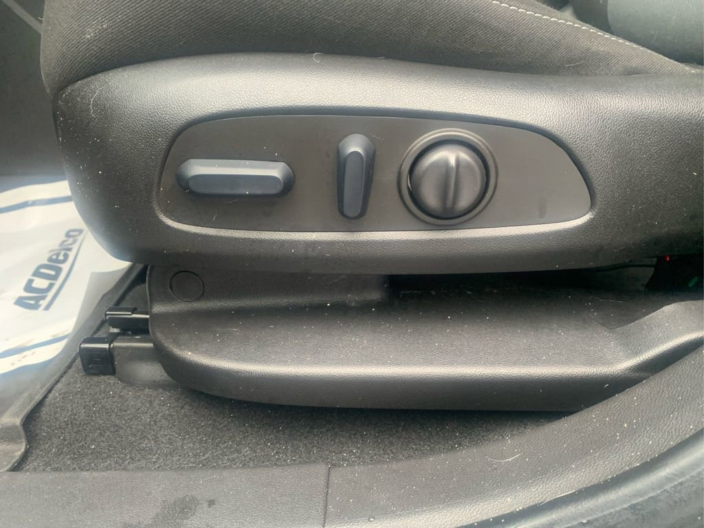 Used 2023 Chevrolet Blazer LT w/ Midnight/Sport Edition image 18