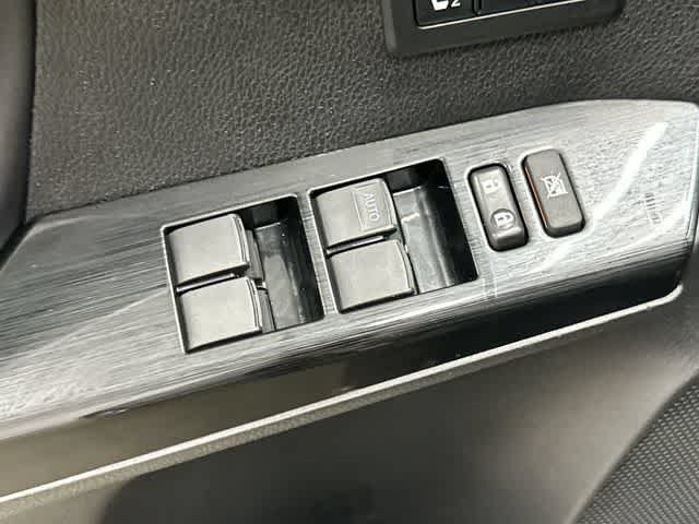 Used 2017 Toyota RAV4 Limited w/ Advanced Technology Package FWD image 20