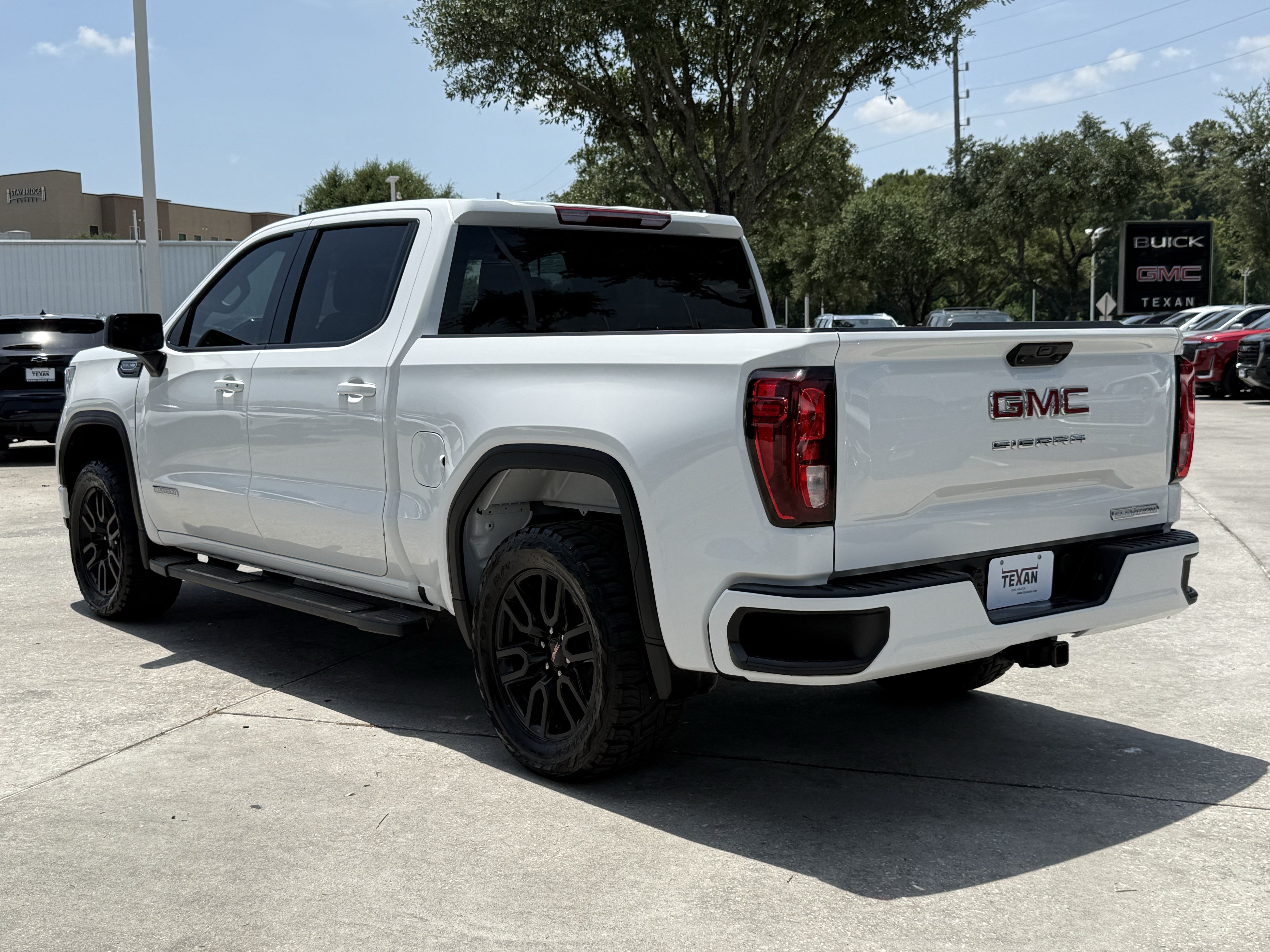 Used 2026 GMC Sierra 1500 Elevation RWD image 7