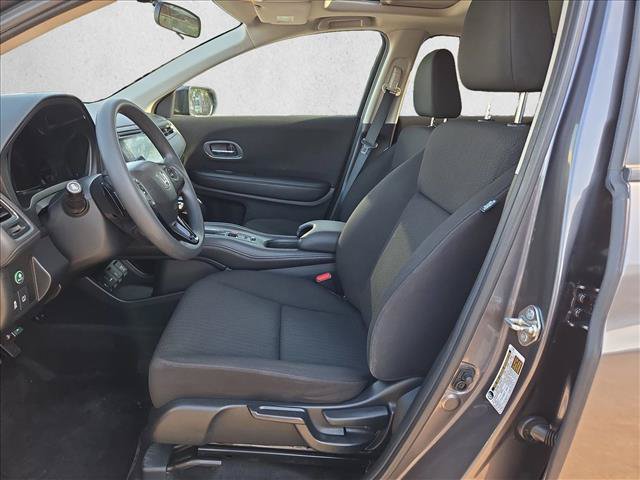 Used 2017 Honda HR-V EX image 14