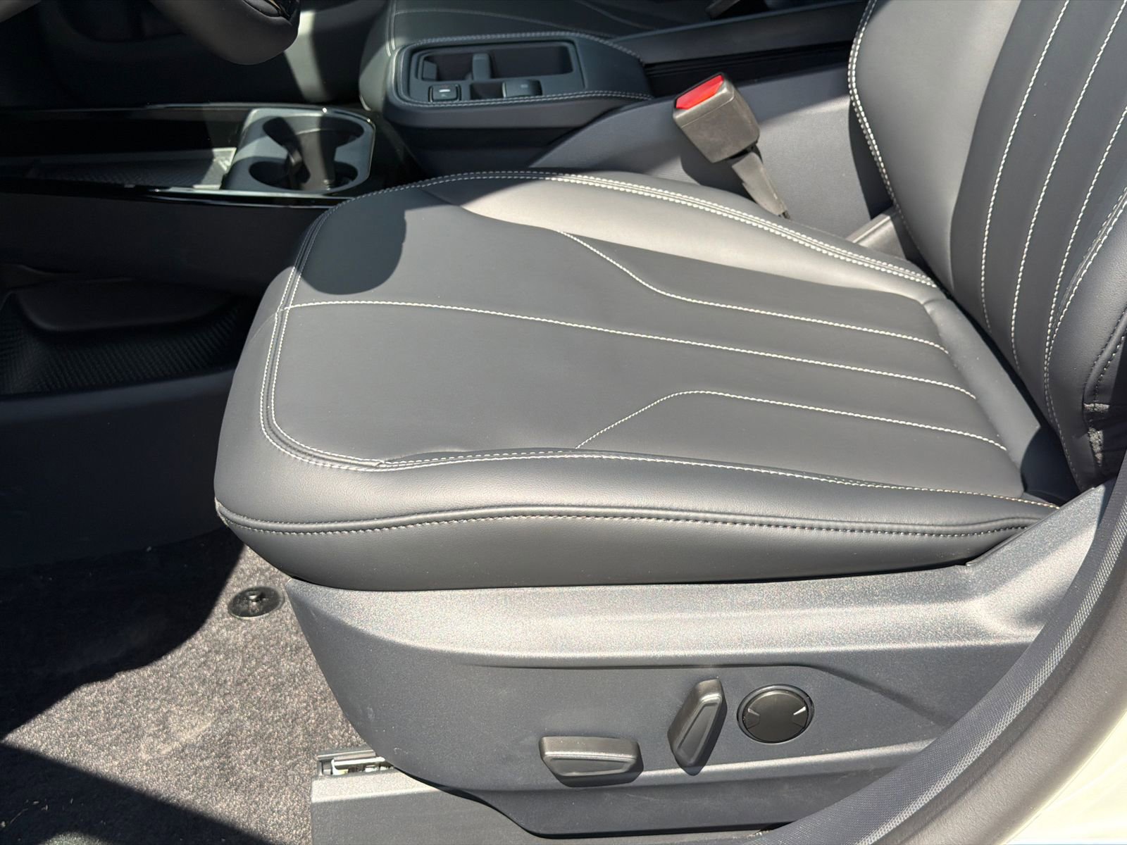 New 2026 Ford Mustang Mach-E Select w/ Comfort Package image 15