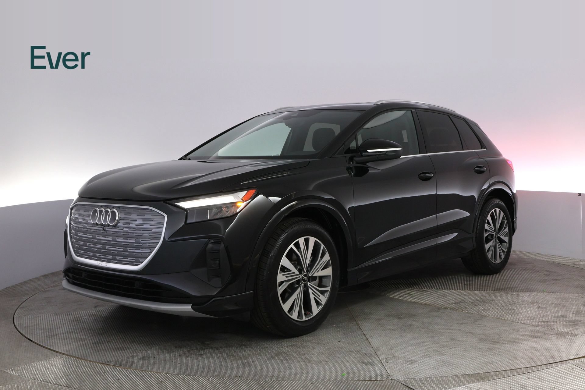Used 2023 Audi Q4 e-tron Premium Plus w/ Premium Plus RWD image 2