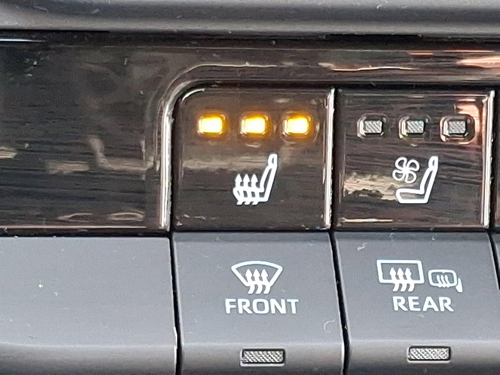 Used 2025 Toyota Crown Signia image 24