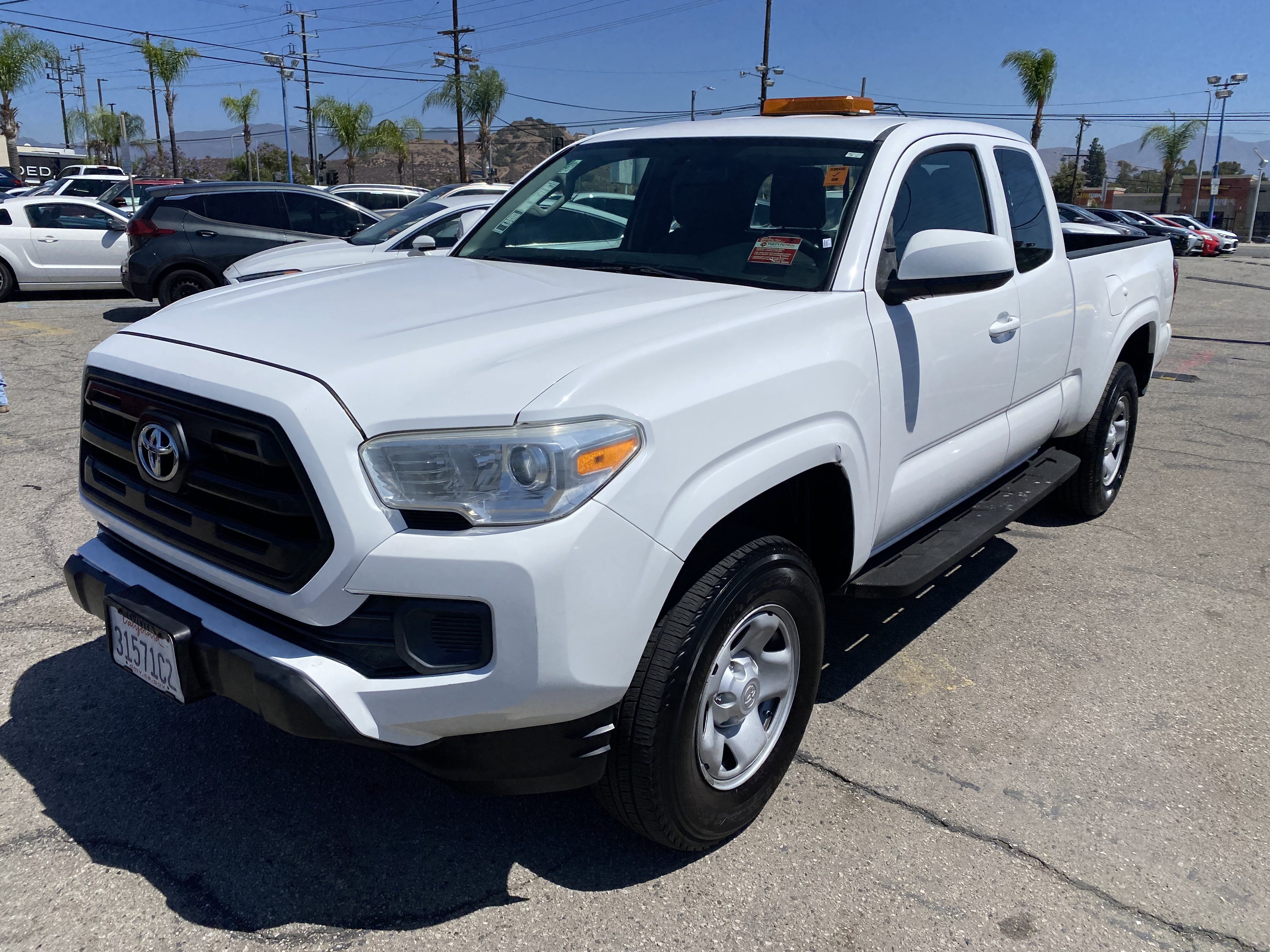 Used 2016 Toyota Tacoma SR RWD image 2
