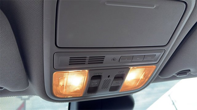 Used 2014 Honda Odyssey EX-L image 16