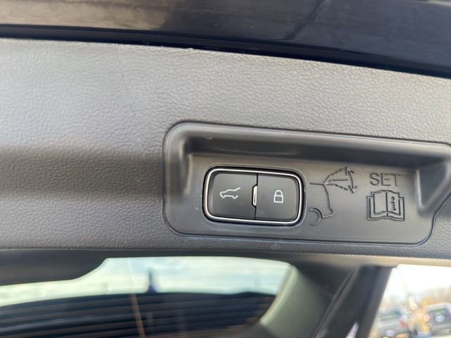 Used 2025 Ford Explorer ST-Line w/ Premium Package image 13