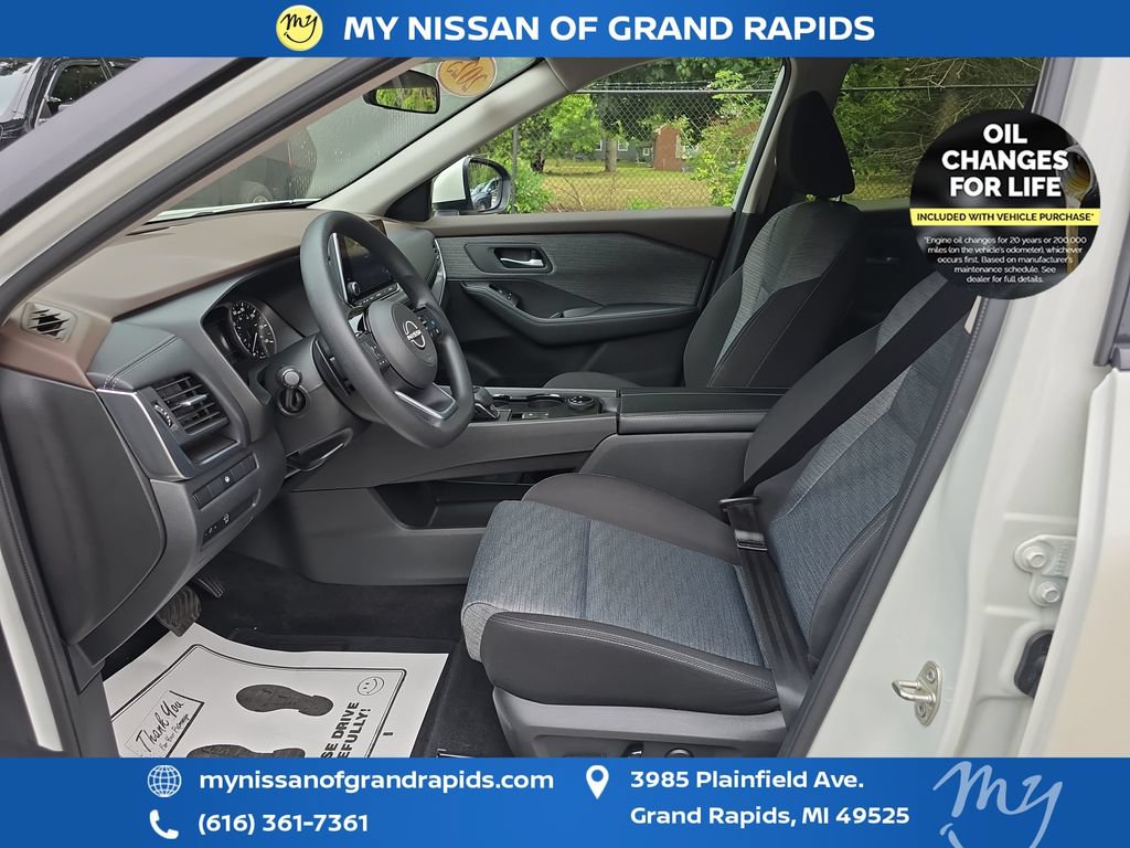 Used 2023 Nissan Rogue SV AWD/4WD image 10