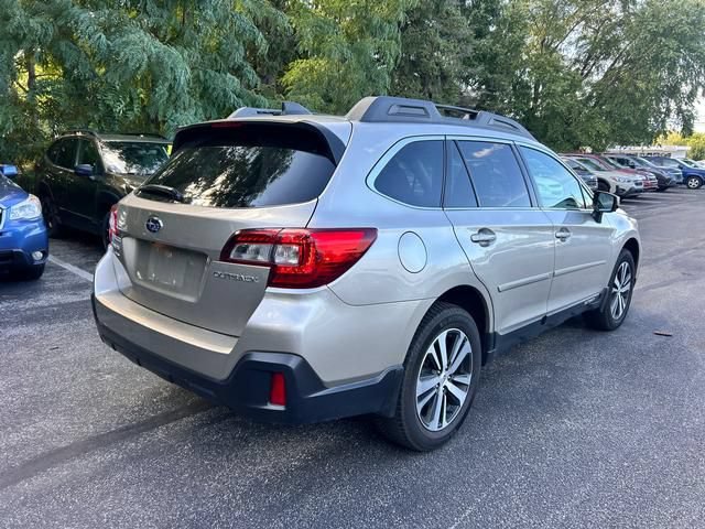Used 2018 Subaru Outback 2.5i Limited AWD/4WD image 3