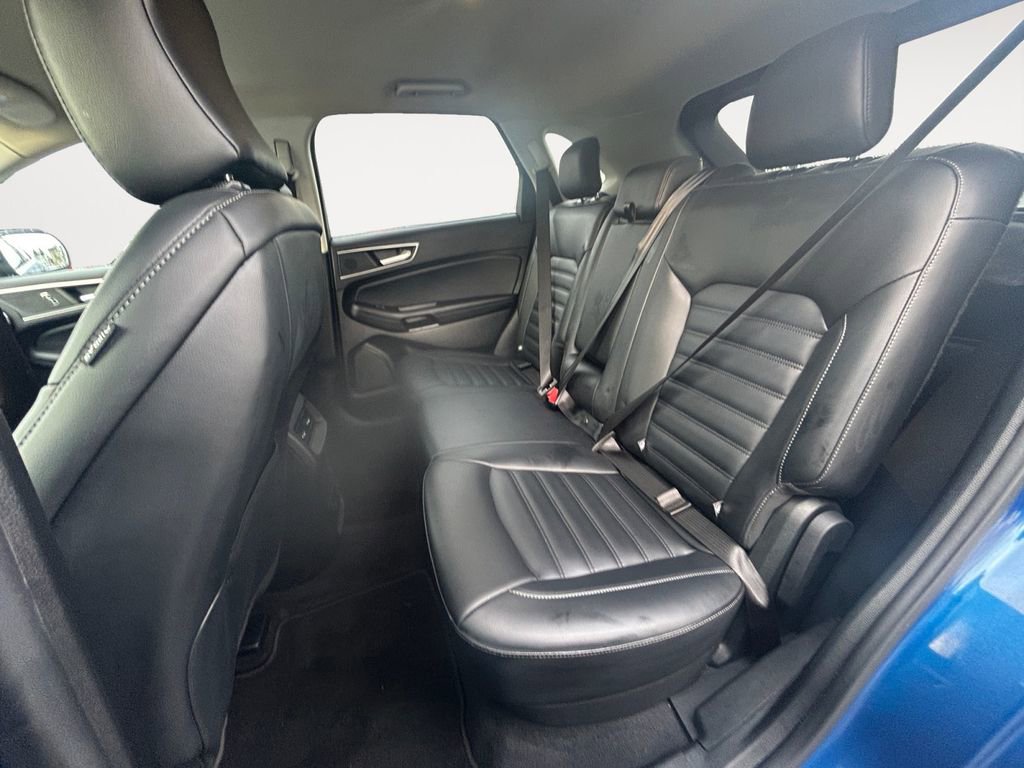Used 2022 Ford Edge SEL w/ Cargo Accessory Package image 11