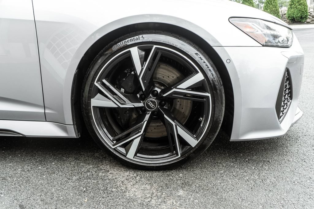 Used 2023 Audi RS 6 AWD/4WD image 4
