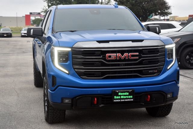 Used 2023 GMC Sierra 1500 AT4 w/ Technology Package AWD/4WD image 2