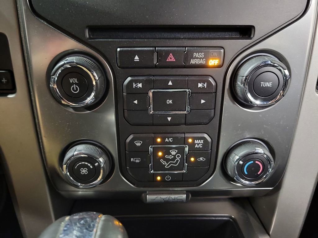 Used 2014 Ford F150 FX4 w/ Equipment Group 401A Mid AWD/4WD image 18