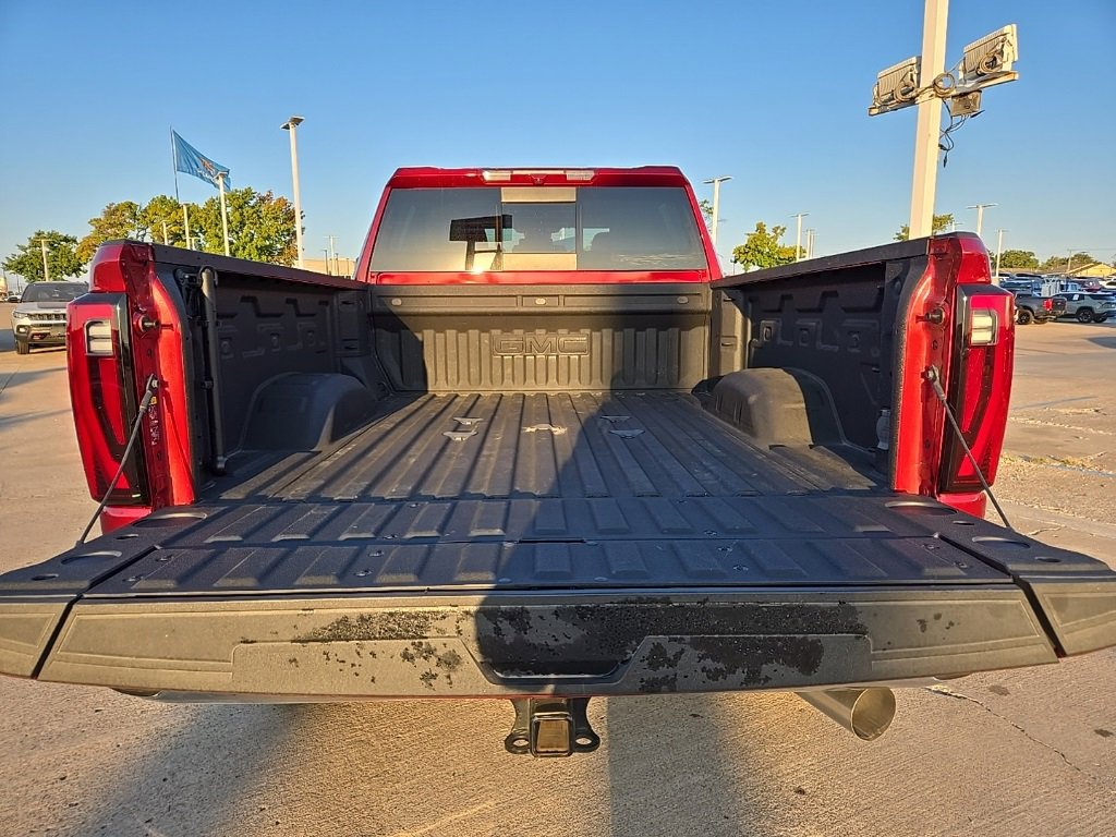 Used 2024 GMC Sierra 2500 SLT w/ SLT Premium Package image 29
