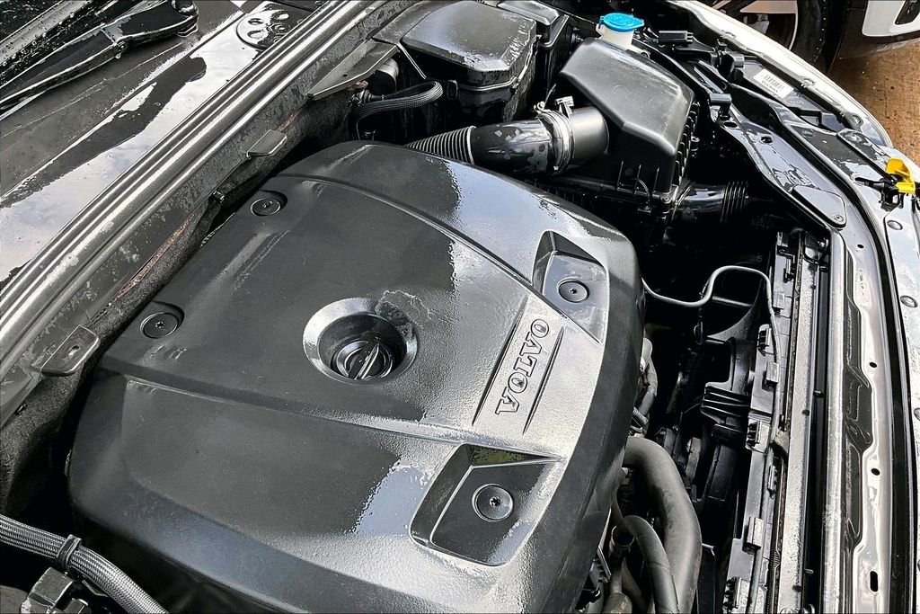 Used 2017 Volvo XC60 T5 Inscription w/ Preferred Option Package AWD/4WD image 43