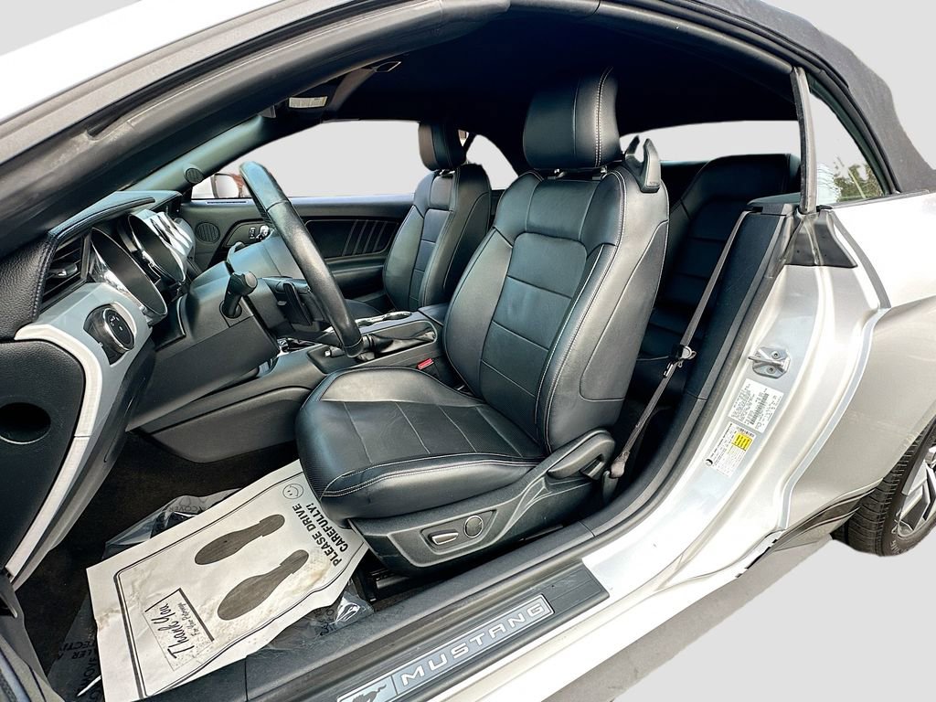 Used 2015 Ford Mustang Premium image 20