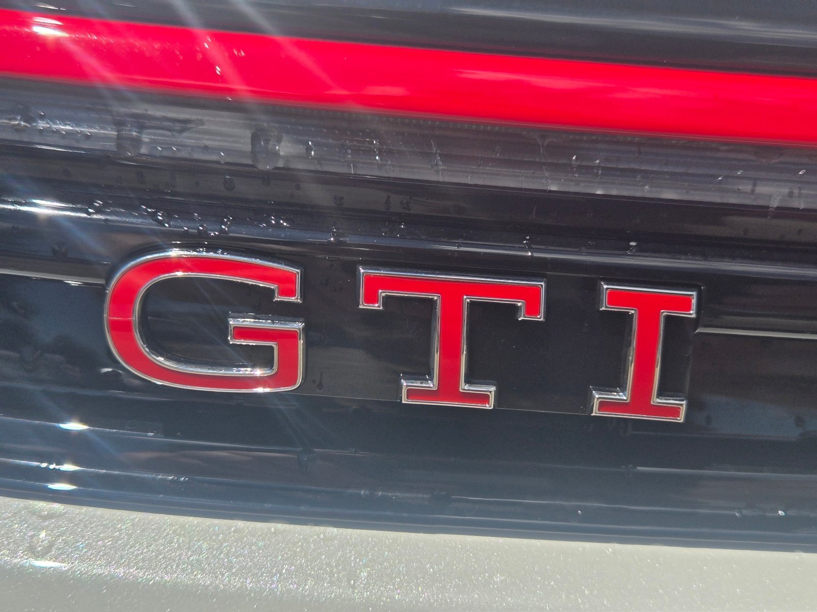 New 2026 Volkswagen GTI SE FWD image 10