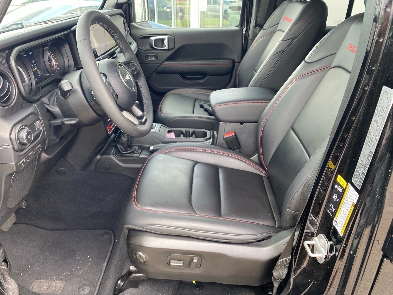 Used 2026 Jeep Wrangler Unlimited Rubicon AWD/4WD image 8
