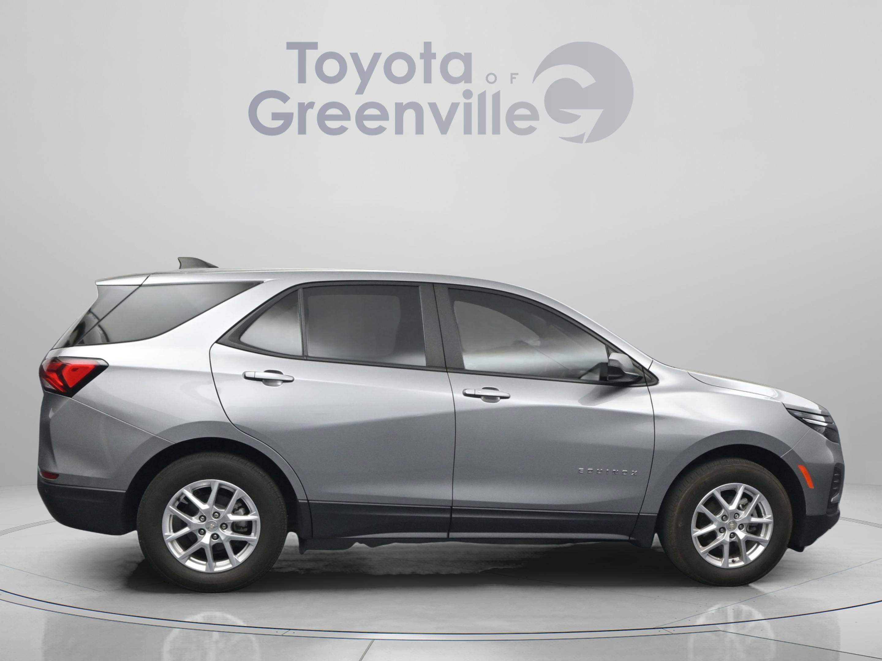 Used 2023 Chevrolet Equinox LS w/ LS Convenience Package FWD image 16