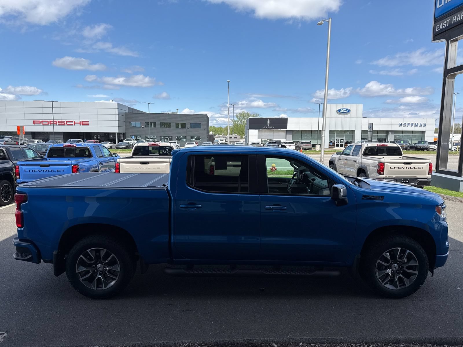 Used 2023 Chevrolet Silverado 1500 RST w/ RST All Star Premium Package AWD/4WD image 5