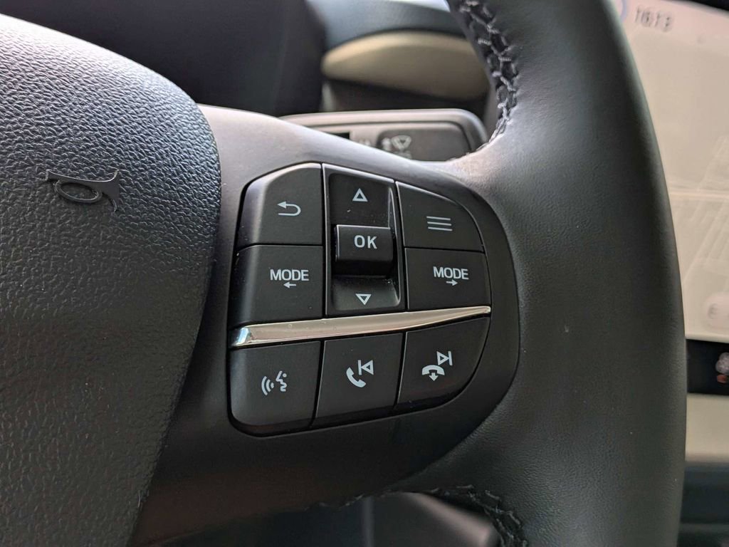 Used 2026 Ford Maverick Lariat AWD/4WD image 27