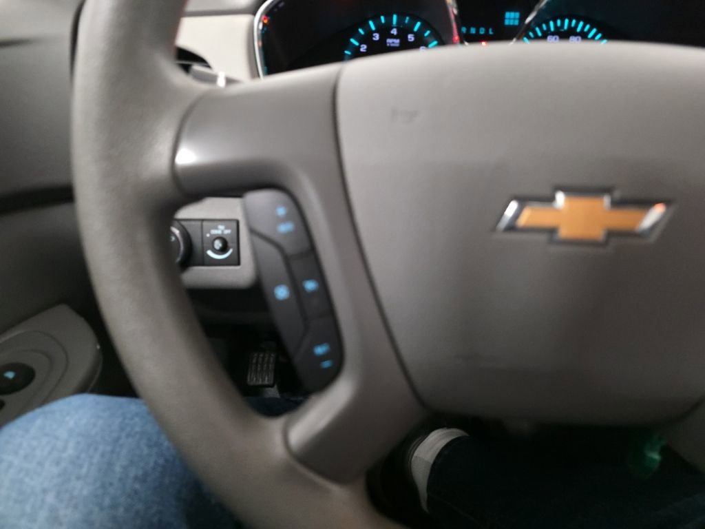 Used 2015 Chevrolet Traverse LS AWD/4WD image 14