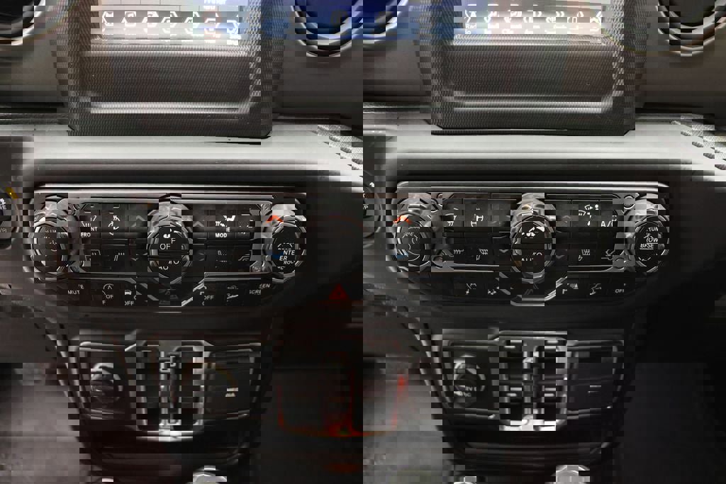 Used 2021 Jeep Wrangler Unlimited Sport image 22