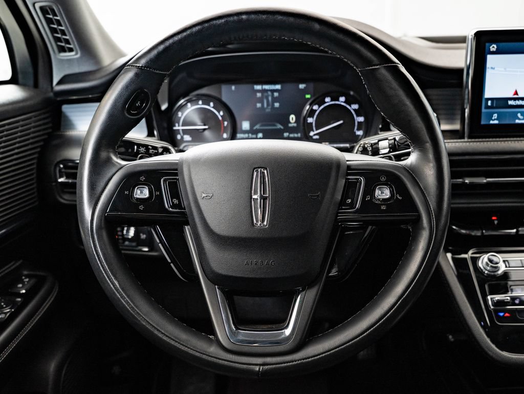 Used 2022 Lincoln Corsair AWD w/ Premium Package image 39
