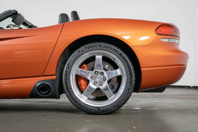 Used 2005 Dodge Viper SRT-10 w/ Copperhead Edition Group RWD image 13