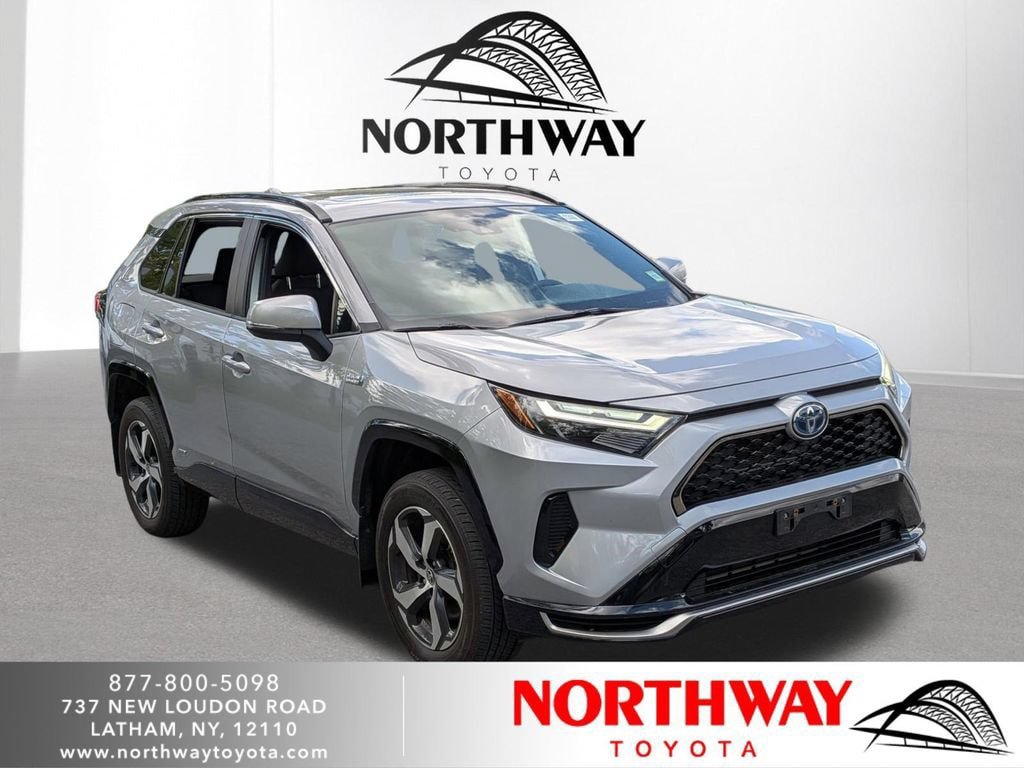 Used 2023 Toyota RAV4 SE w/ Weather & Moonroof Package AWD/4WD image 1