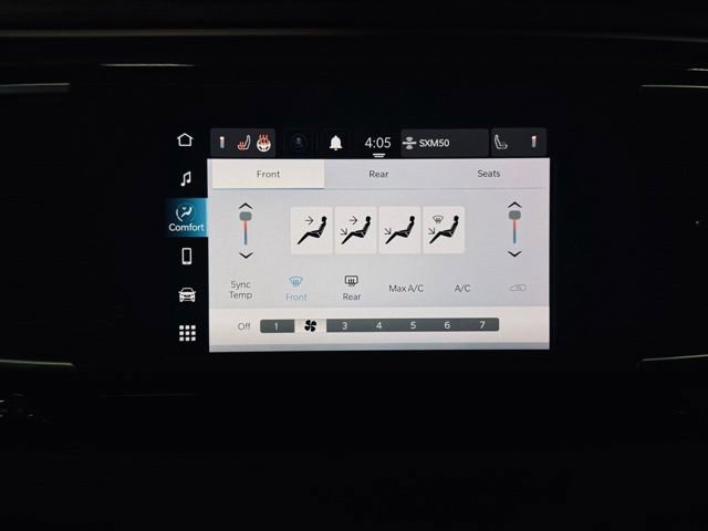 Used 2023 Chrysler Voyager LX image 36