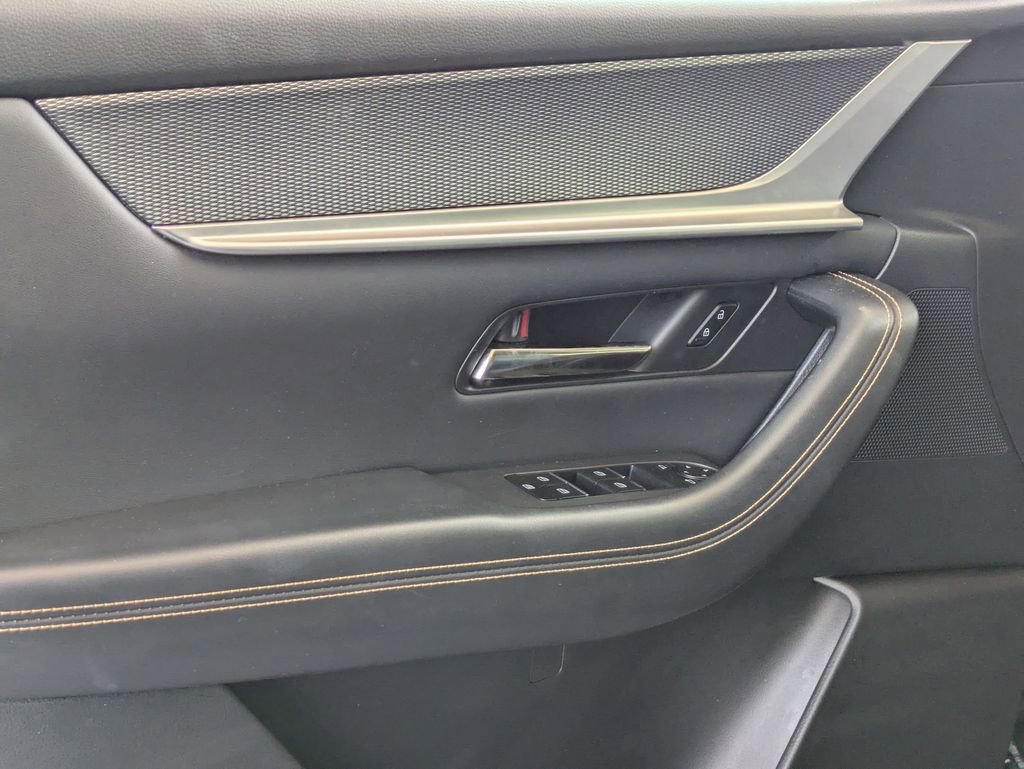 Used 2025 MAZDA CX-90 3.3 Turbo w/ Premium Sport Pkg image 11