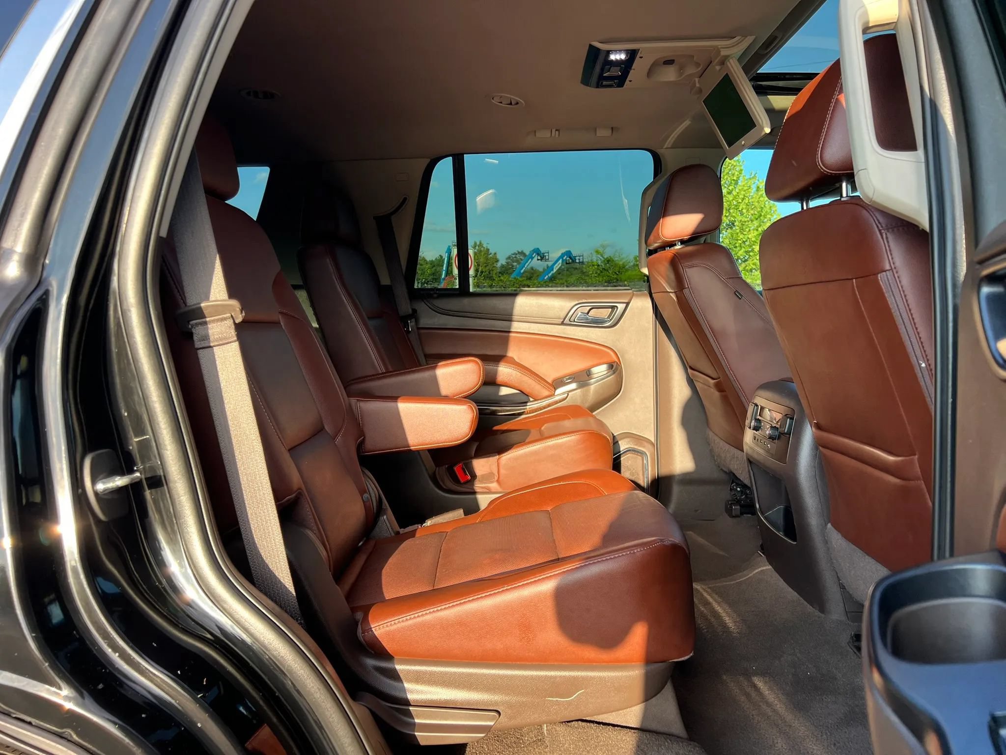 Used 2020 Chevrolet Tahoe Premier AWD/4WD image 18