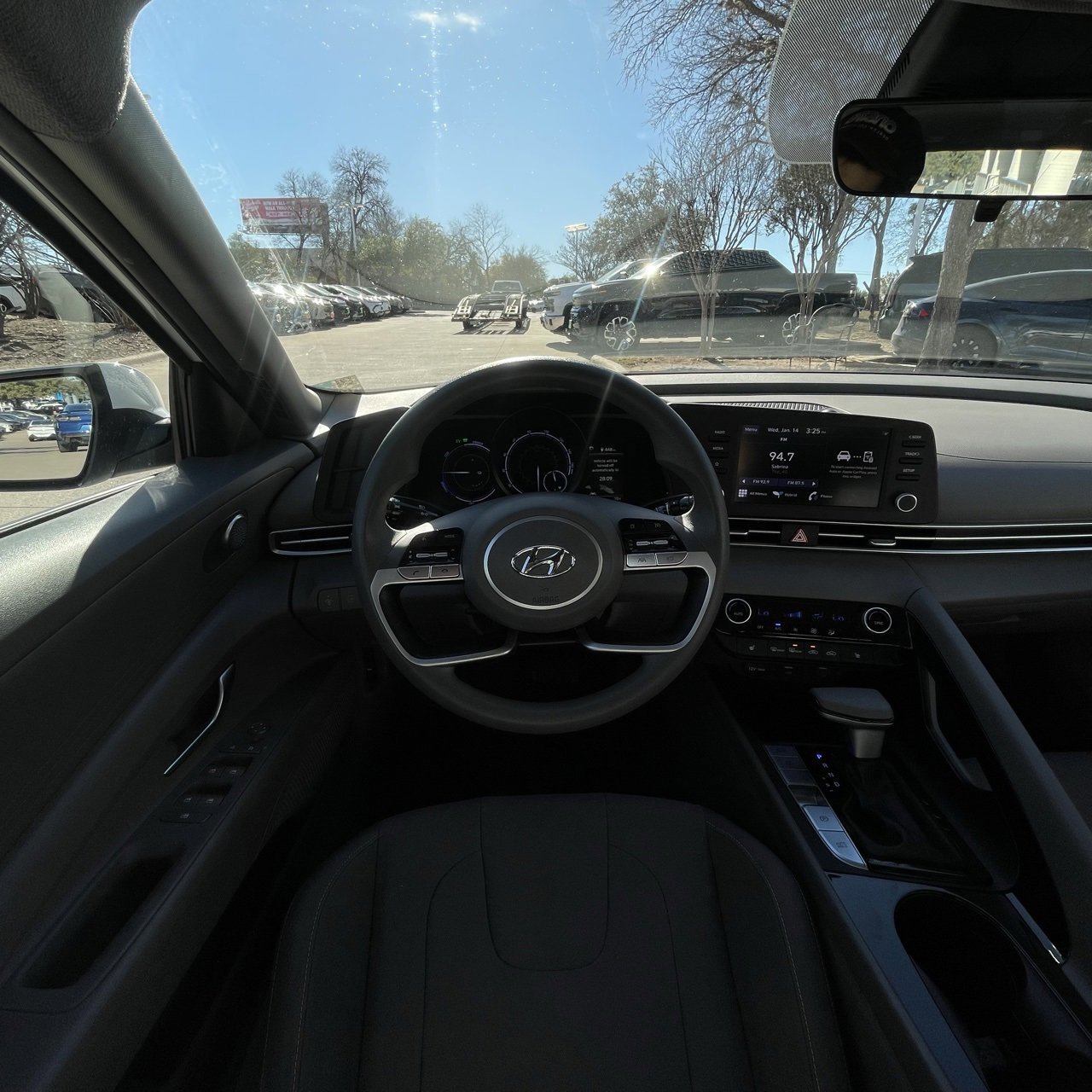 Used 2023 Hyundai Elantra Blue image 11