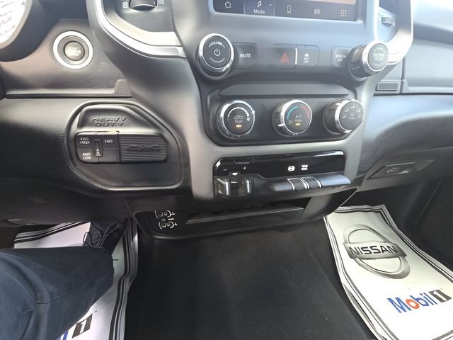 Used 2024 RAM 2500 Big Horn AWD/4WD image 16