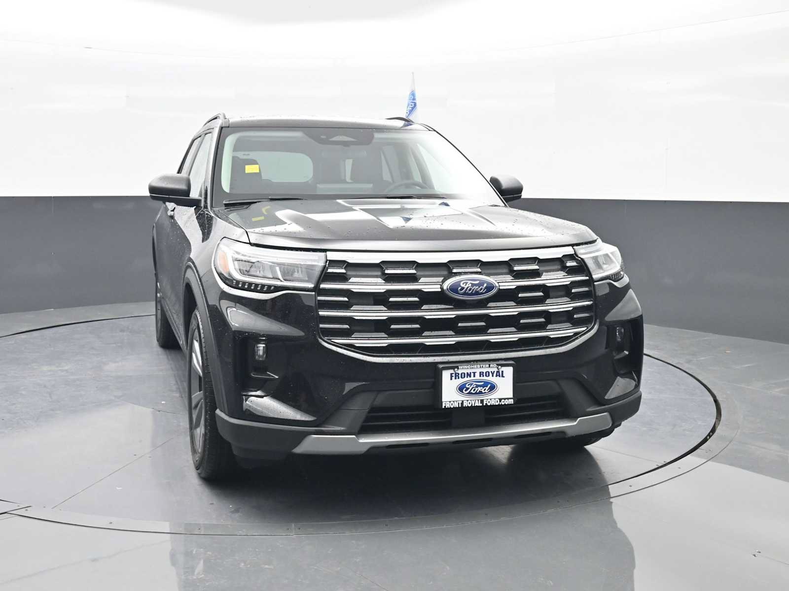 New 2026 Ford Explorer Active w/ Active Comfort Package AWD/4WD image 2