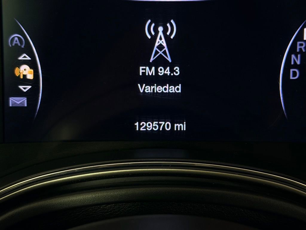 Used 2017 Jeep Grand Cherokee Limited image 13