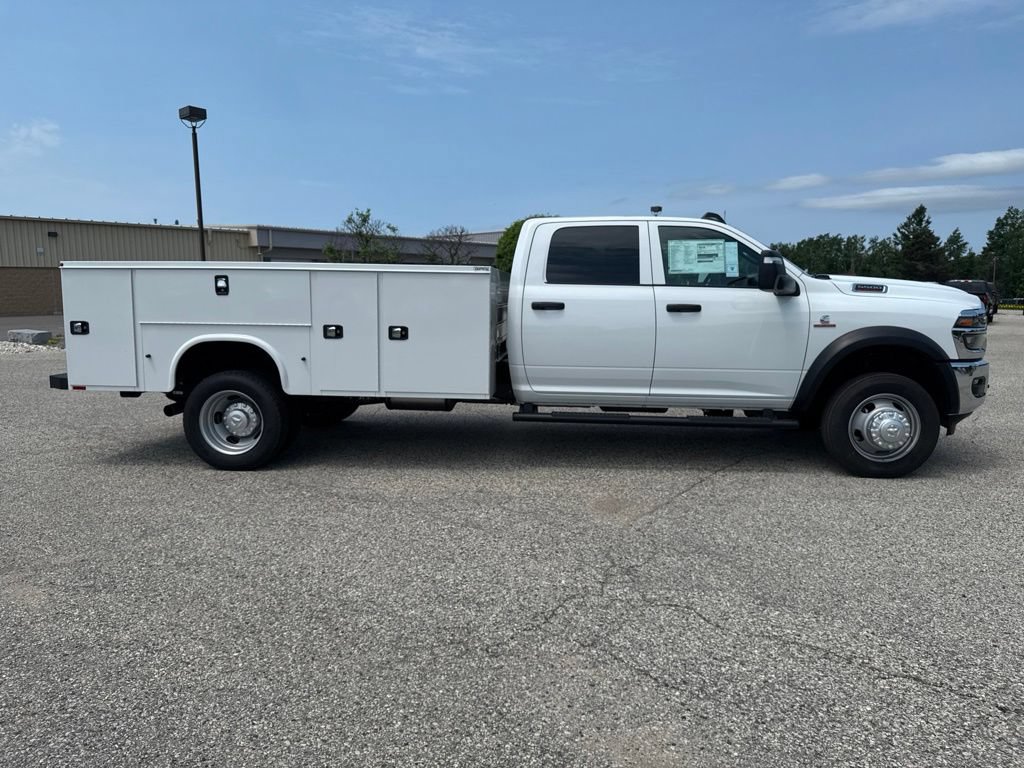 New 2026 RAM 5500 Tradesman AWD/4WD image 16