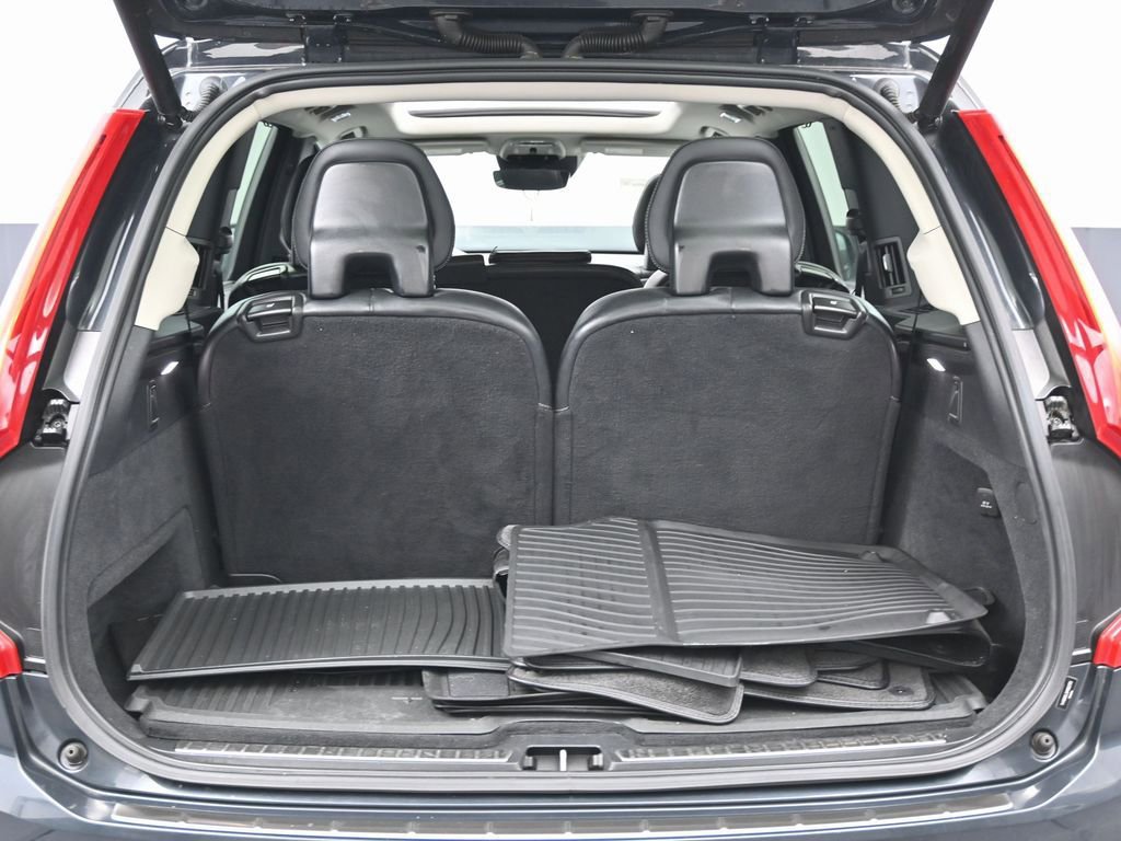 Used 2021 Volvo XC90 T8 Inscription w/ Protection Package Premier image 16