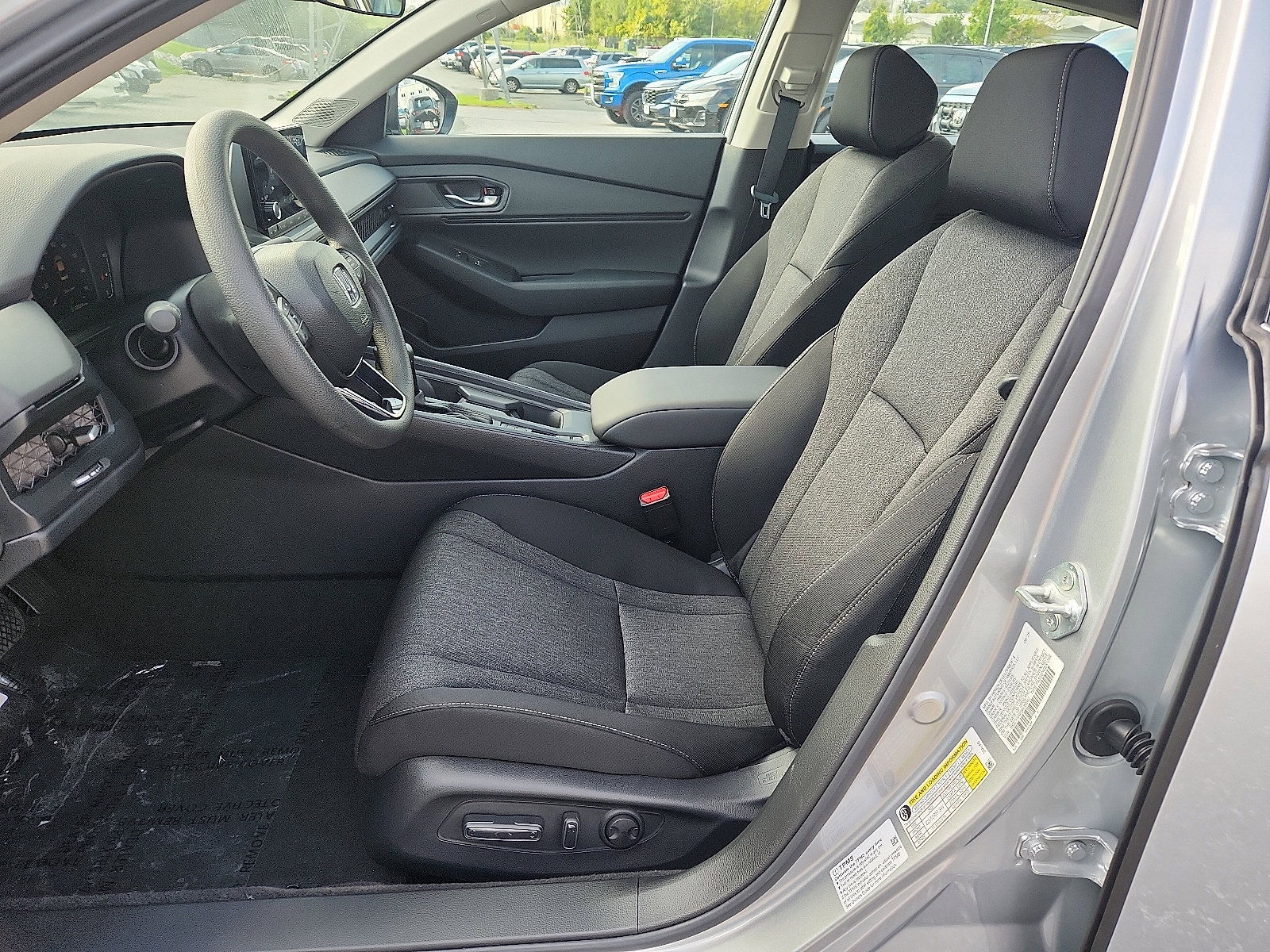 New 2025 Honda Accord SE image 9