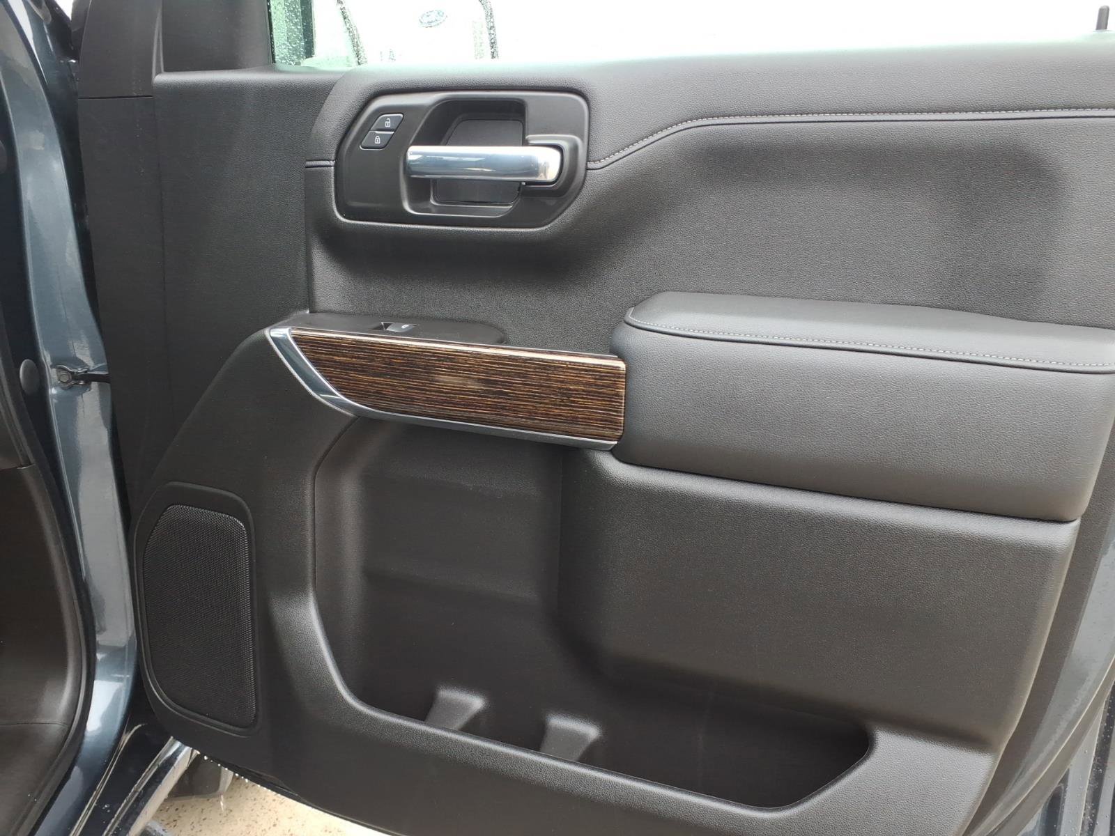 Used 2021 GMC Sierra 1500 SLE image 8