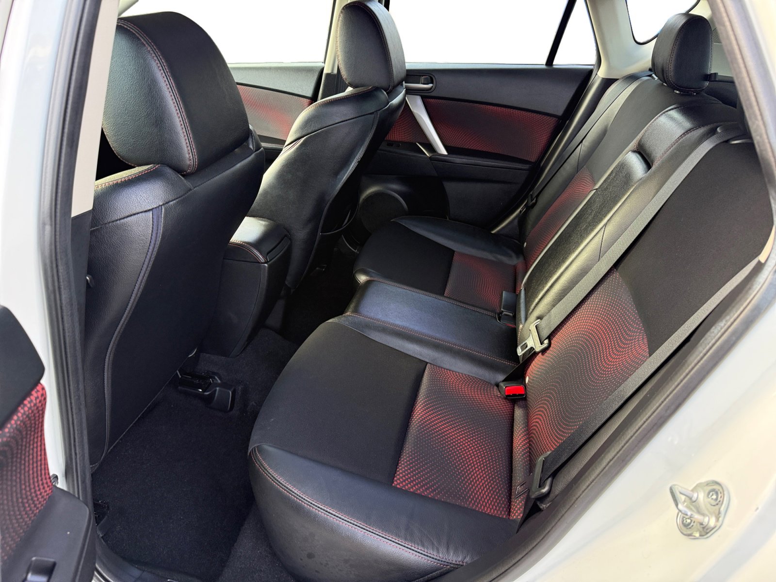 Used 2012 MAZDA MAZDA3 Touring image 16