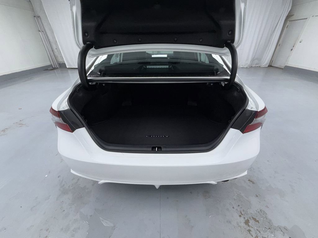 Certified 2024 Toyota Camry SE w/ Cold Weather Package image 18