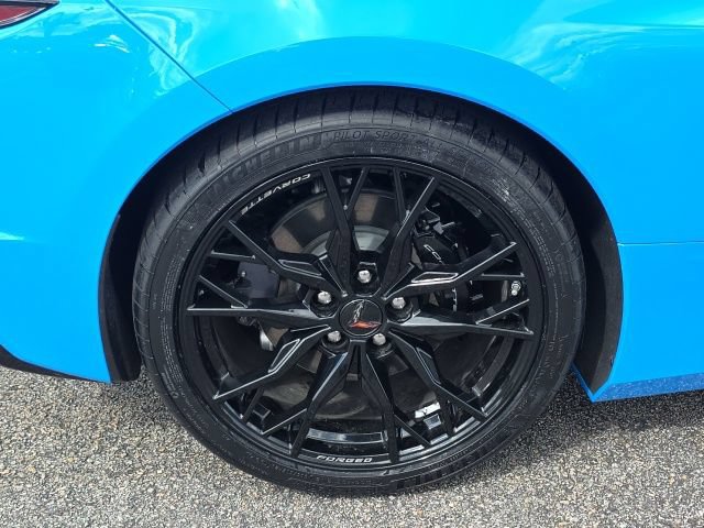 Used 2023 Chevrolet Corvette Stingray Coupe w/ 1LT RWD image 11