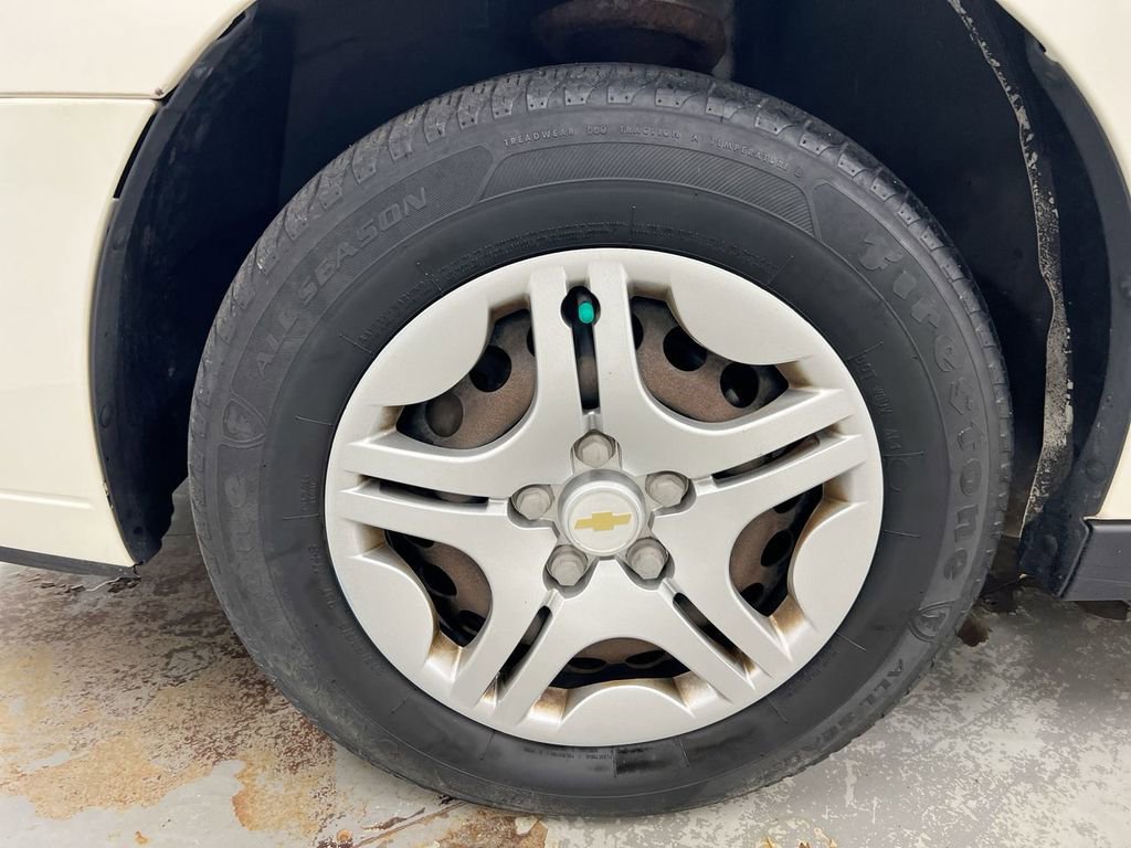 Used 2007 Chevrolet Malibu LS w/ Enhanced Safety Package image 25