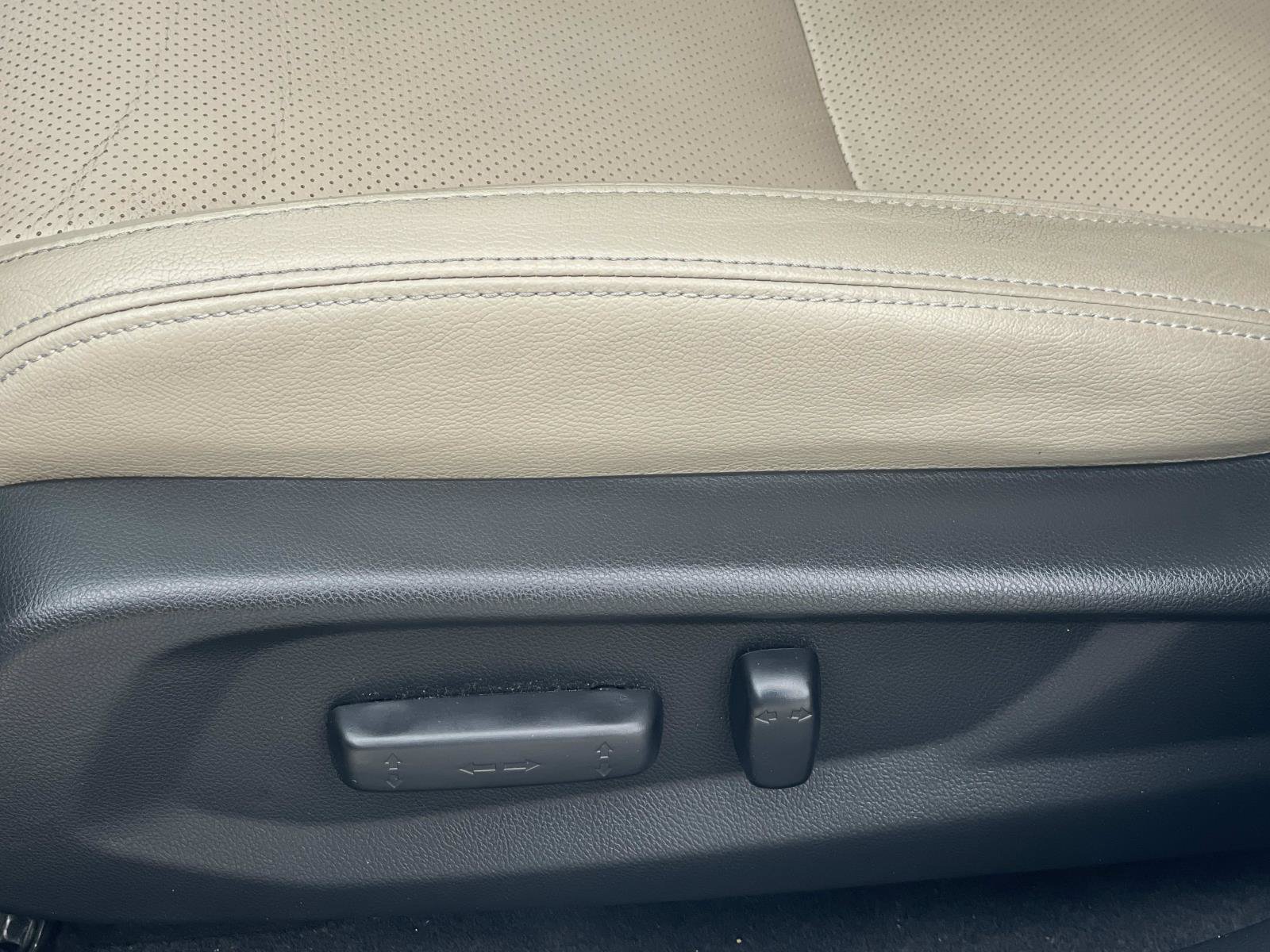 Used 2020 Honda Clarity Touring image 15
