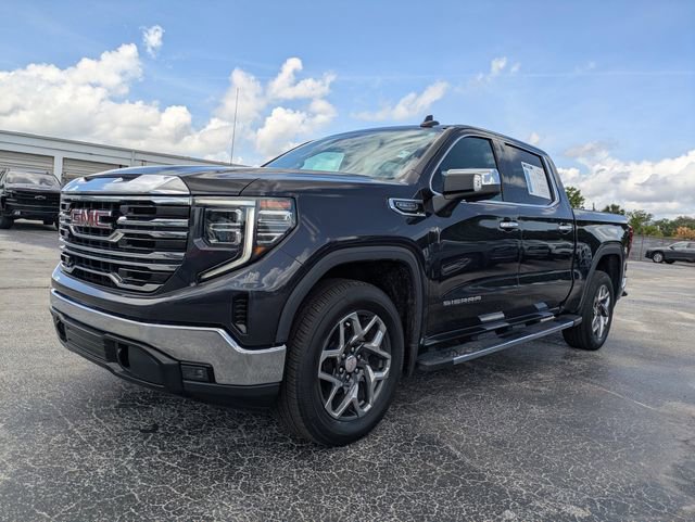Used 2024 GMC Sierra 1500 SLT w/ SLT Premium Package RWD image 5