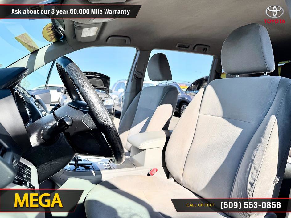 Used 2013 Toyota Highlander 4WD w/ Cold Weather Pkg image 15