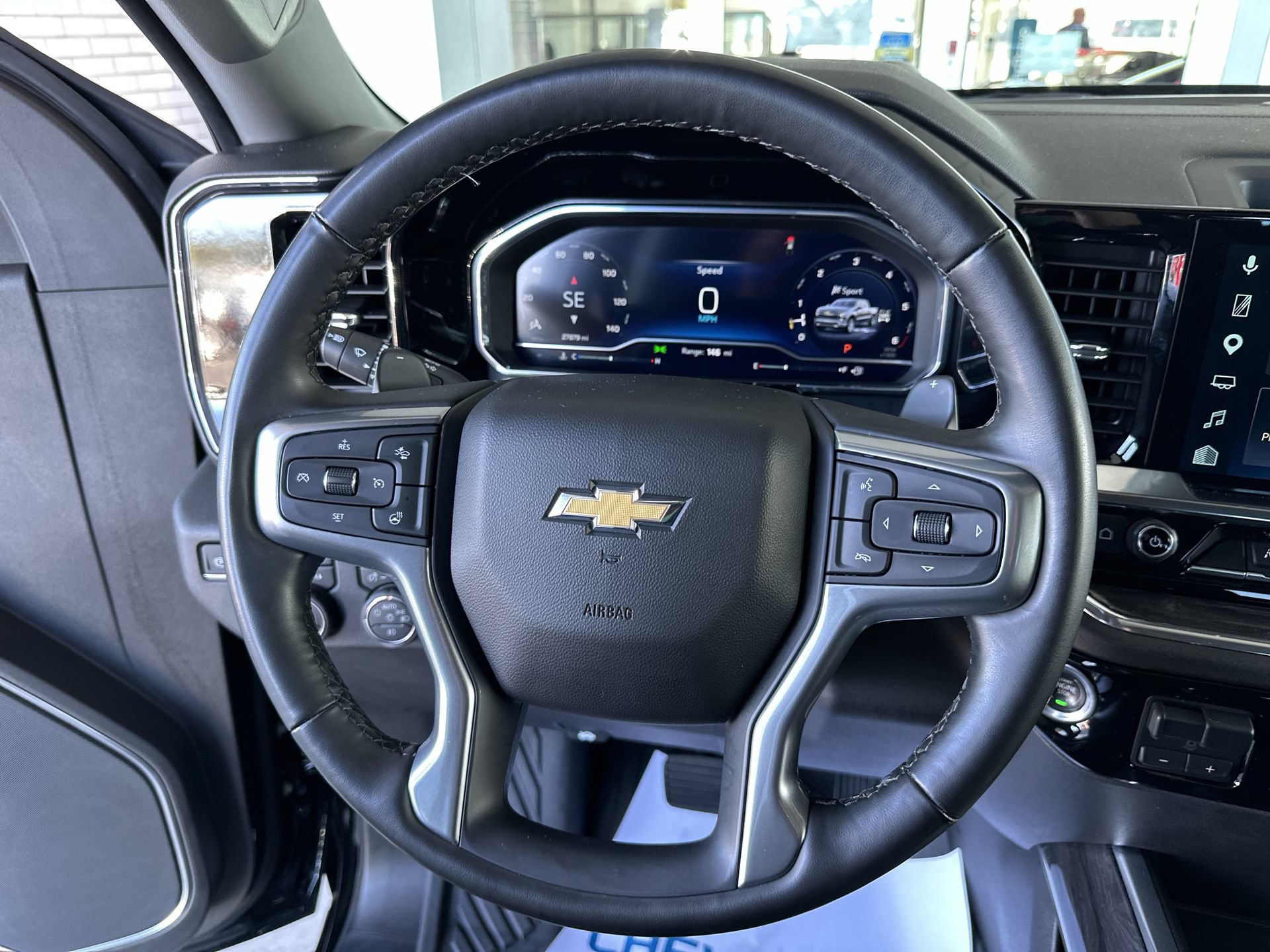 Certified 2025 Chevrolet Silverado 1500 LTZ AWD/4WD image 12