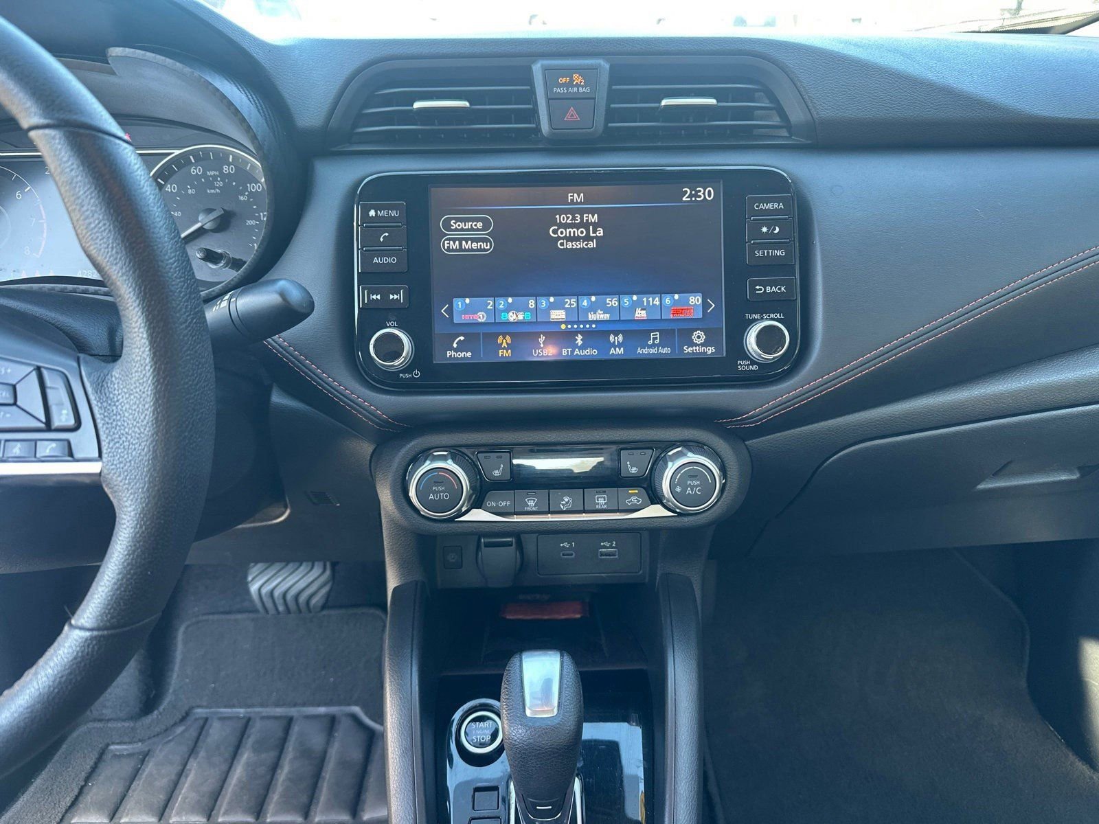 Used 2024 Nissan Versa SR image 27